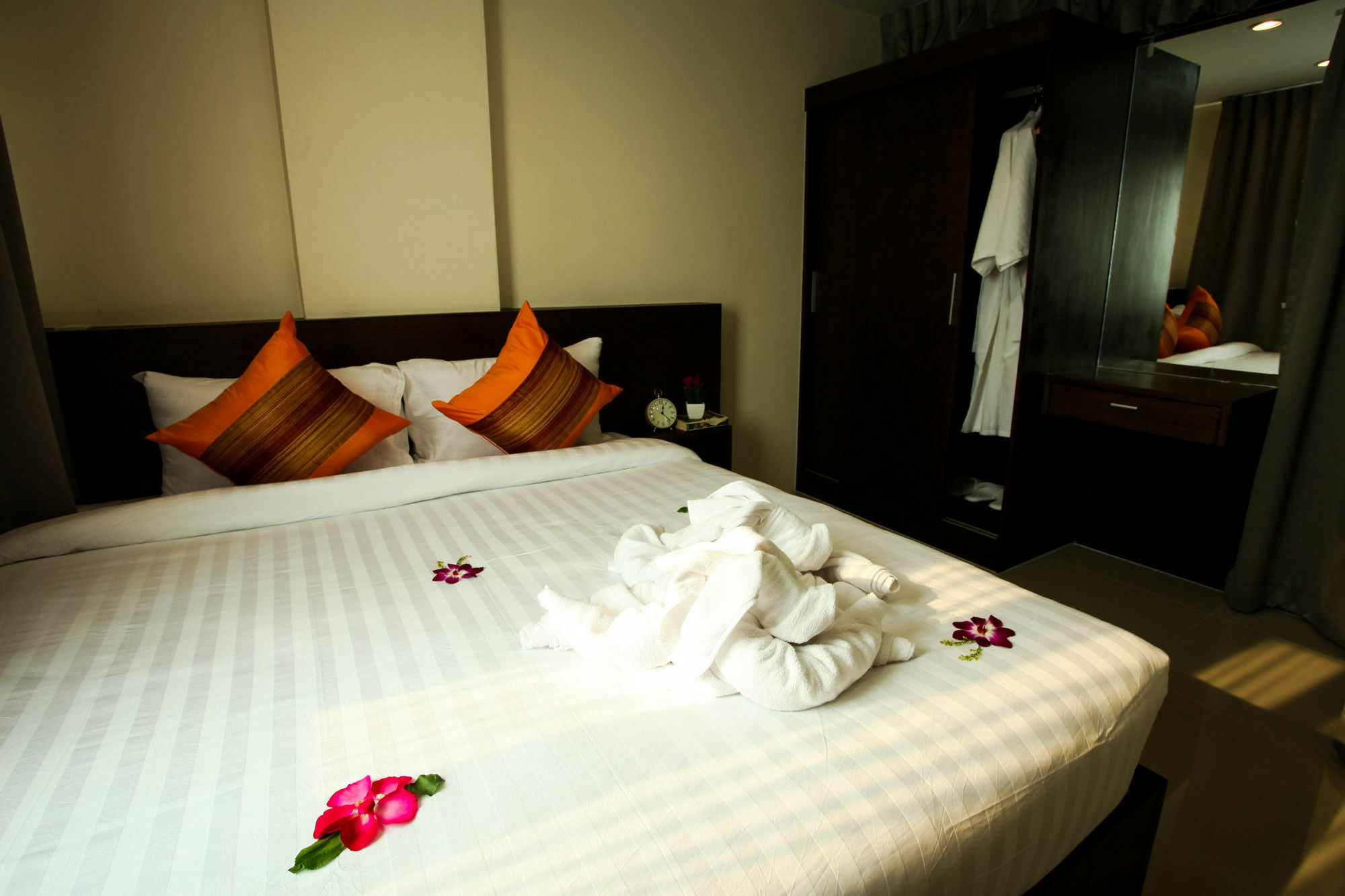 Patt Serviced Apartments Ban Nong Mai Daeng Exterior photo