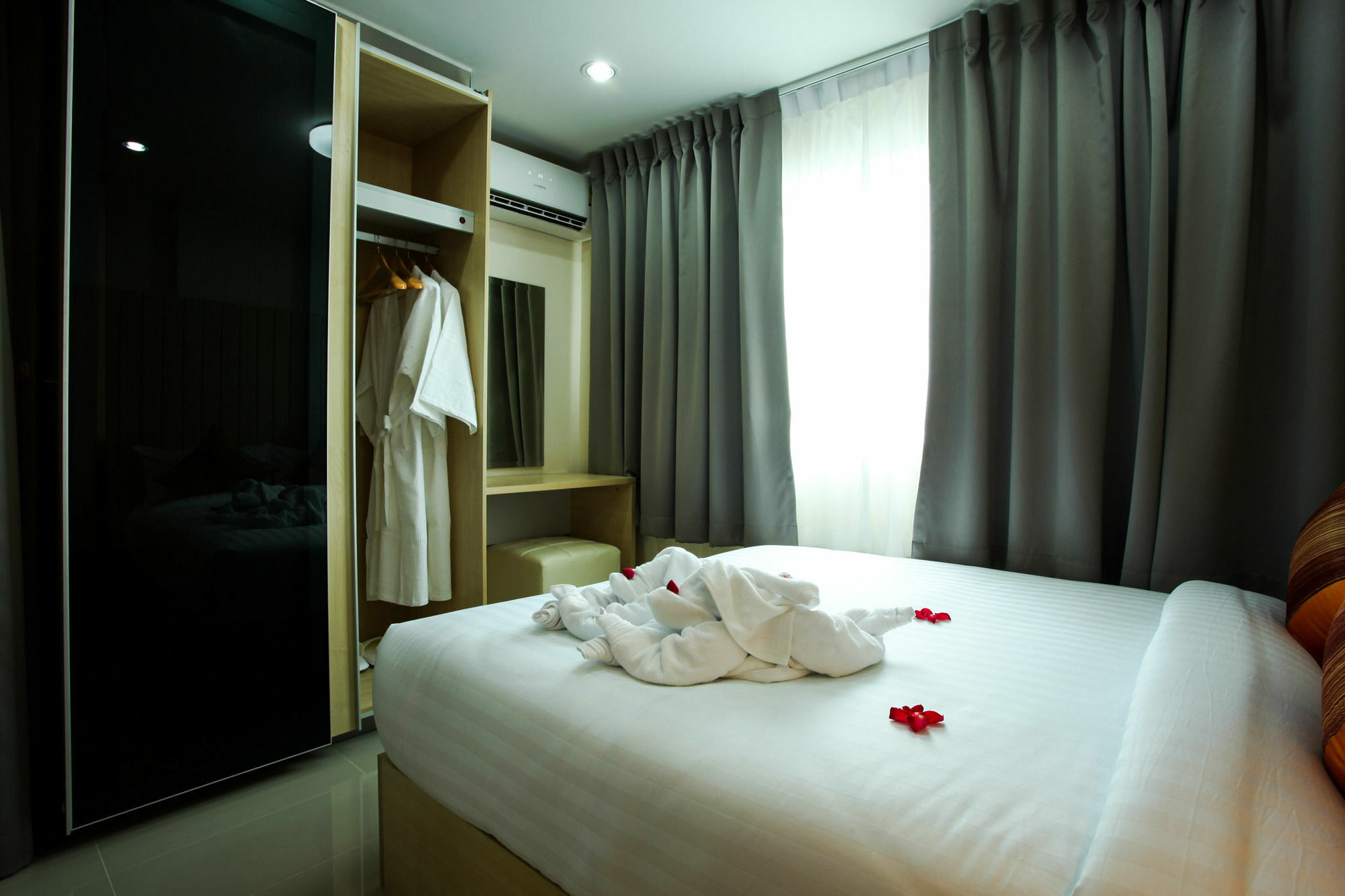 Patt Serviced Apartments Ban Nong Mai Daeng Exterior photo